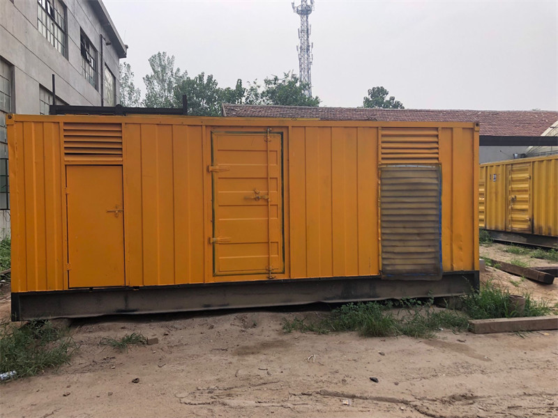 安丘发电机出租进行负载测试时，电瓶电量不足的具体判断标准是什么？